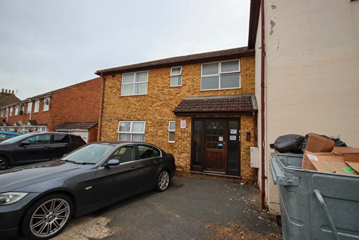 1 Bedroom Apartment To Rent In Shortlands Road, Sittingbourne, ME10