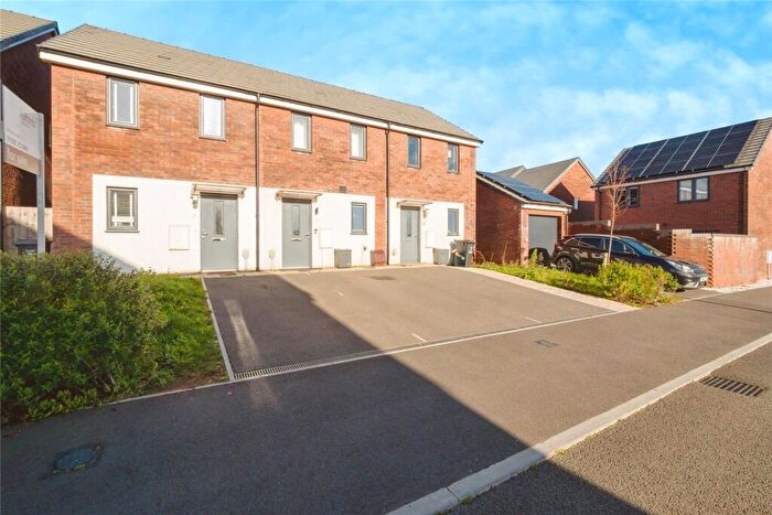 2 Bedroom End Of Terrace House For Sale In Norrish Lane, Tithebarn, Exeter, Devon, EX1