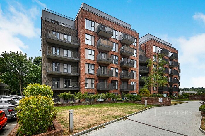2 Bedroom Flat To Rent In Rosalind Drive, Maidstone, Kent, ME14