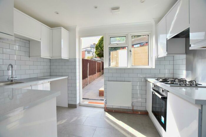 2 Bedroom Bungalow For Sale In Coniston Road, Bexley, DA7