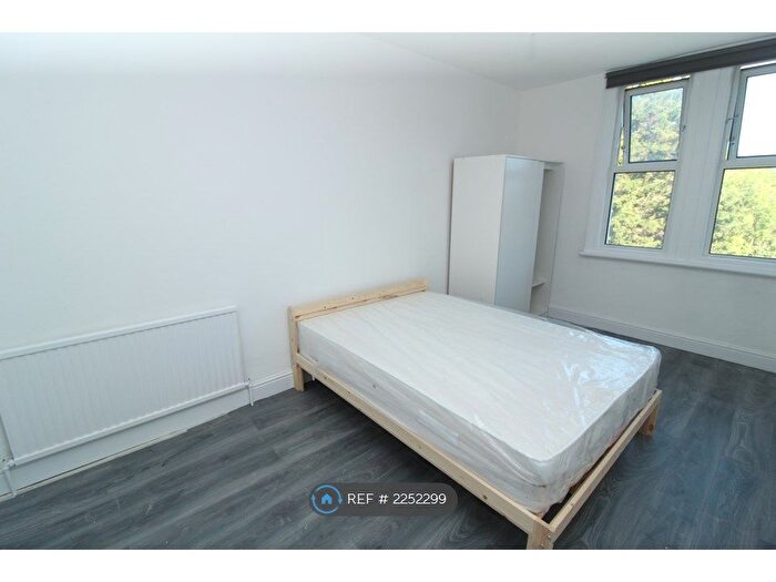 2 Bedroom Flat To Rent In Anerley Road, London, SE20