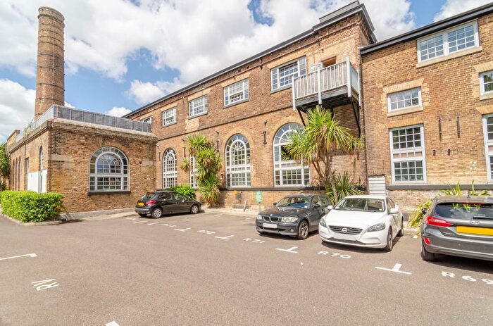 1 Bedroom Flat To Rent In Kidman Close, Gidea Park, RM2