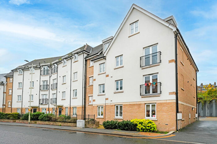 2 Bedroom Apartment For Sale In South Street, Bishop's Stortford, Hertfordshire, CM23