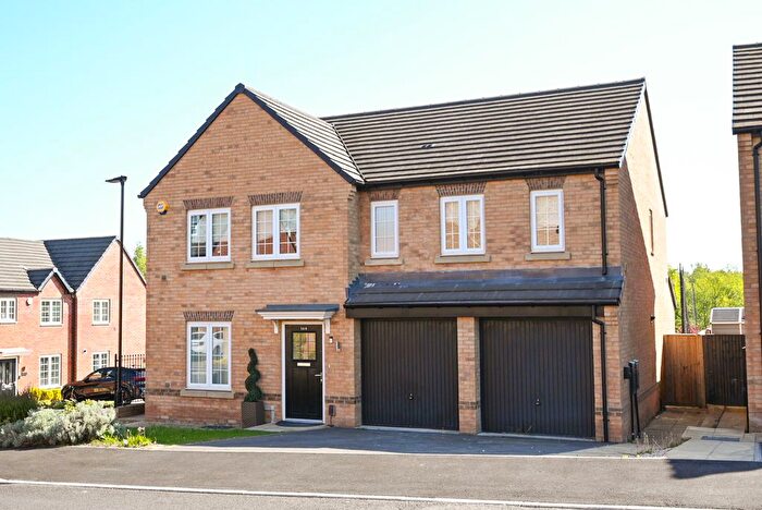 5 Bedroom Detached House For Sale In Winder Avenue, Halfway, Sheffield, S20