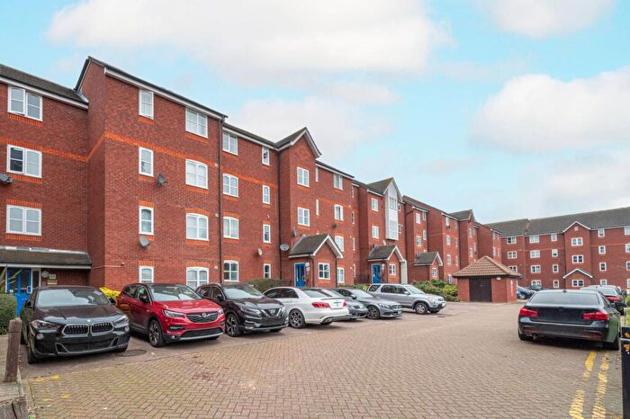 2 Bedroom Flat To Rent In Harlinger Street, Woolwich, London, SE18