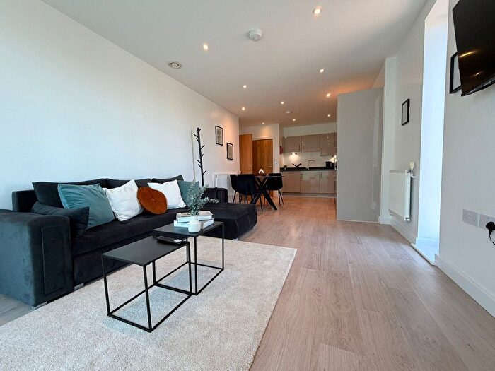2 Bedroom Flat To Rent In Matthews Close, Wembley, HA9