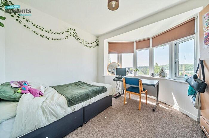 1 Bedroom Detached House To Rent In Bevendean Crescent, Brighton, East Sussex, BN2