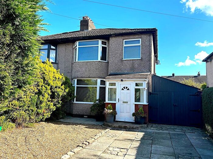 3 Bedroom Semi-detached House For Sale In Warrington Road, Leigh, WN7
