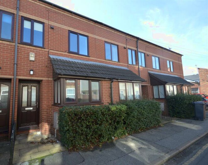 3 Bedroom House To Rent In Wilson Street, Lincoln, LN1