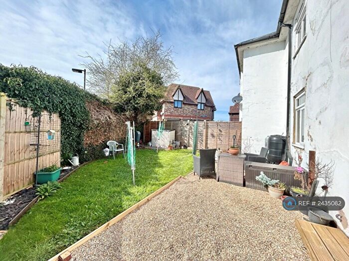 1 Bedroom Flat To Rent In Minster Road, Minster On Sea, Sheerness, ME12