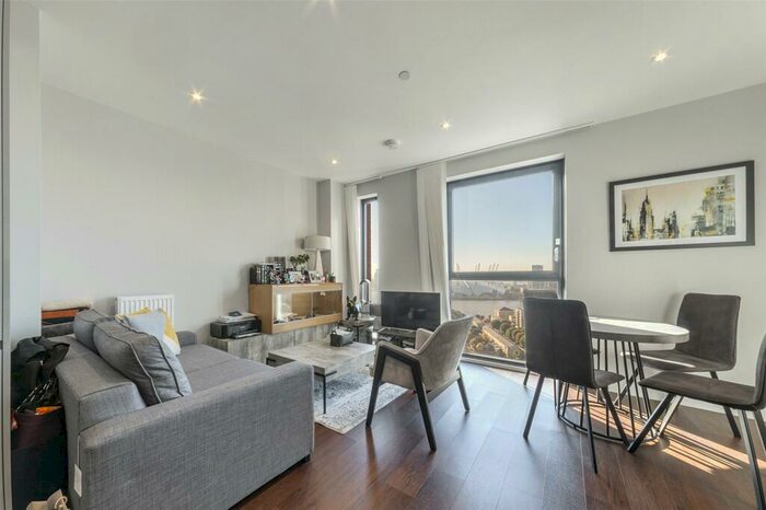 1 Bedroom Apartment To Rent In Avalon Point, Silvocea Way, Orchard Wharf, London, E14