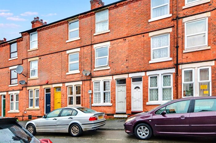 3 Bedroom Terraced House For Sale In Broxtowe Street, Nottingham, NG5