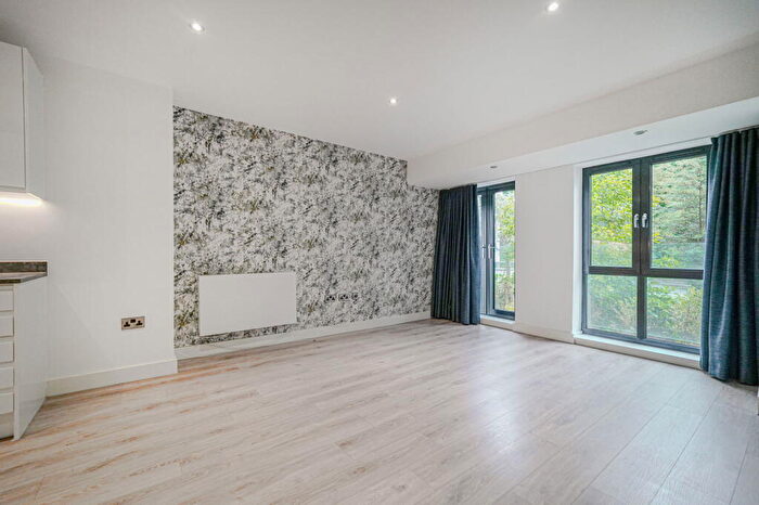 2 Bedroom Apartment For Sale In Streetsbrook Road, Solihull, B91