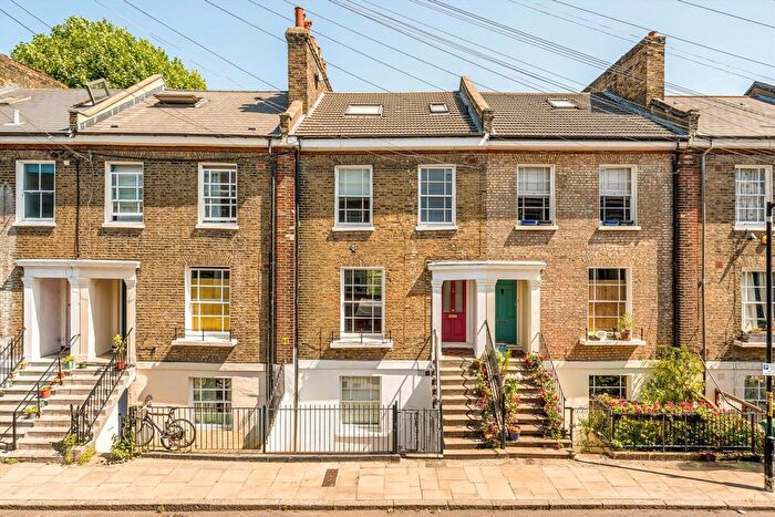4 Bedroom Property To Rent In Sears Street, Camberwell, SE5