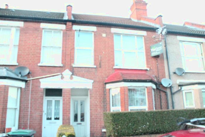 2 Bedroom Flat To Rent In Hermitage Road, London, N4