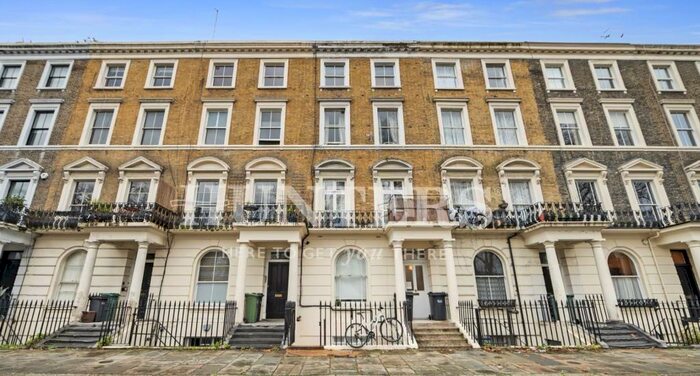 Flat To Rent In Oakley Square, London, NW1