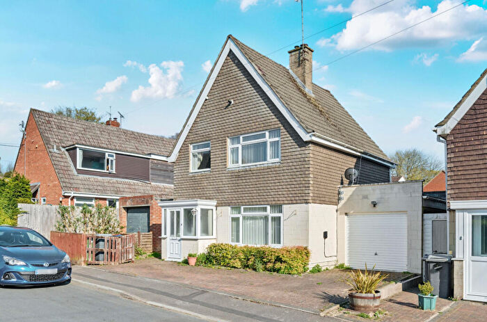 3 Bedroom Detached House For Sale In Beech Grove, Warminster, BA12