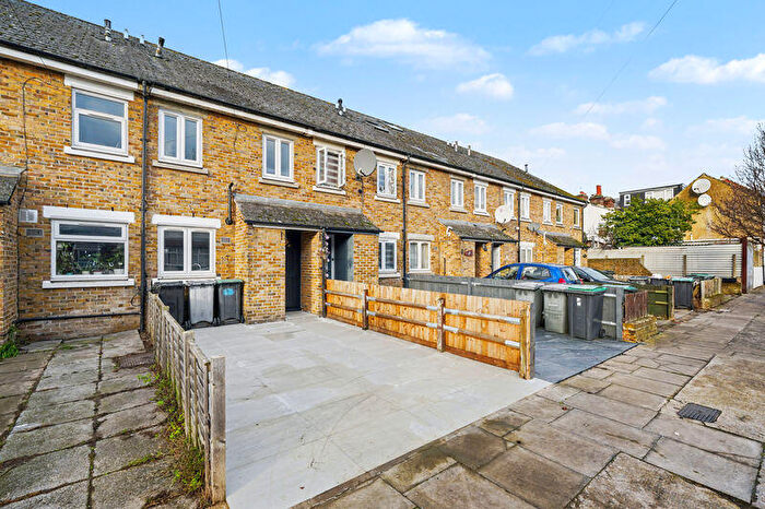 4 Bedroom House For Sale In Spondon Road, South Tottenham, N15