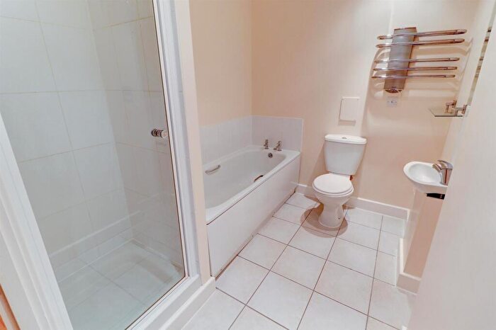 2 Bedroom Flat To Rent In Bedford Street, Leamington Spa, CV32