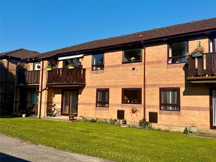 2 Bedroom Flat For Sale In Herbert Road, New Milton, Hampshire, BH25