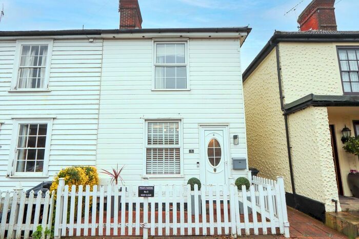 2 Bedroom Terraced House To Rent In Aukingford Gardens, Ongar, CM5