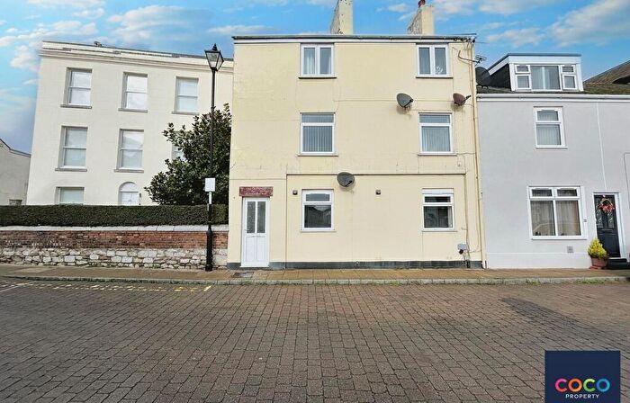 1 Bedroom Flat To Rent In Chamberlaine Road, Old Swan Flats, DT4
