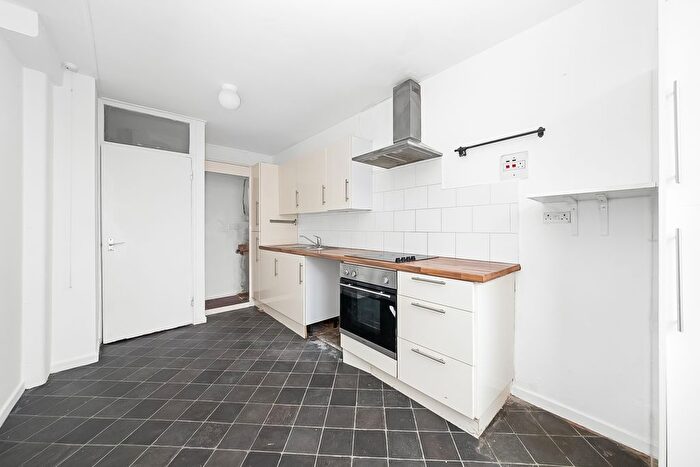 2 Bedroom Flat For Sale In East Surrey Grove, Peckham, SE15