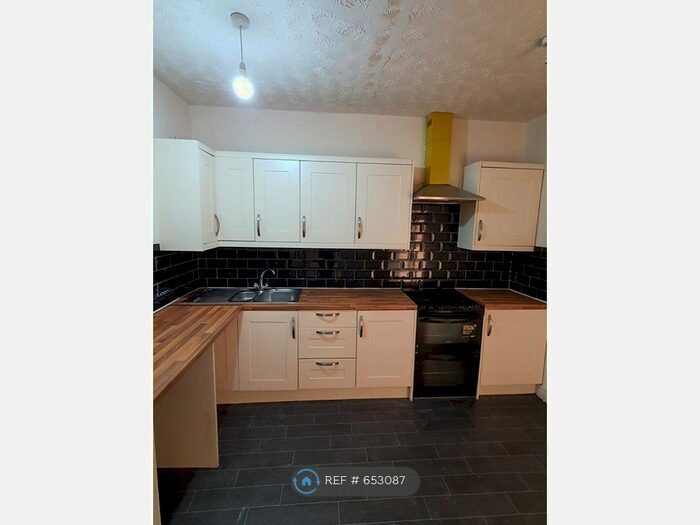 1 Bedroom Flat To Rent In Junction Lane, St. Helens, WA9