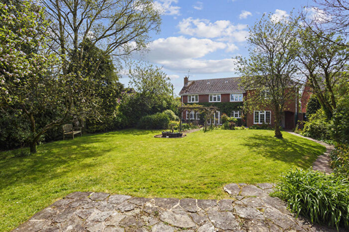 5 Bedroom Detached House For Sale In Winterbourne Bassett, Swindon, SN4