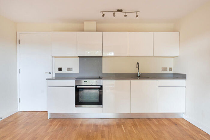 1 Bedroom Flat For Sale In Hotwell Road, Bristol, BS8