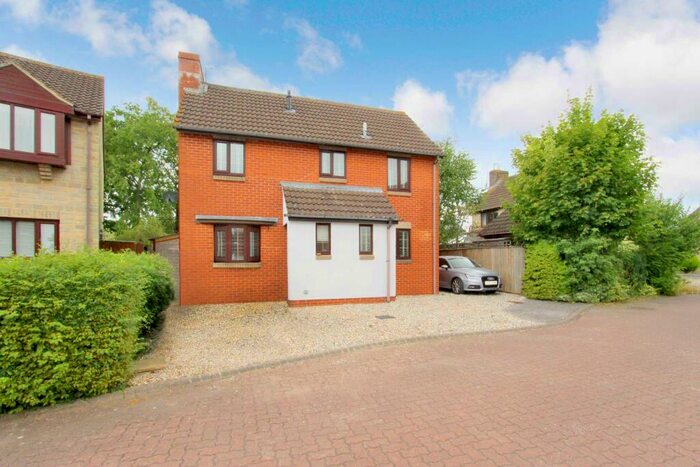 3 Bedroom Detached House To Rent In Bell Gardens, South Marston, Wiltshire, SN3