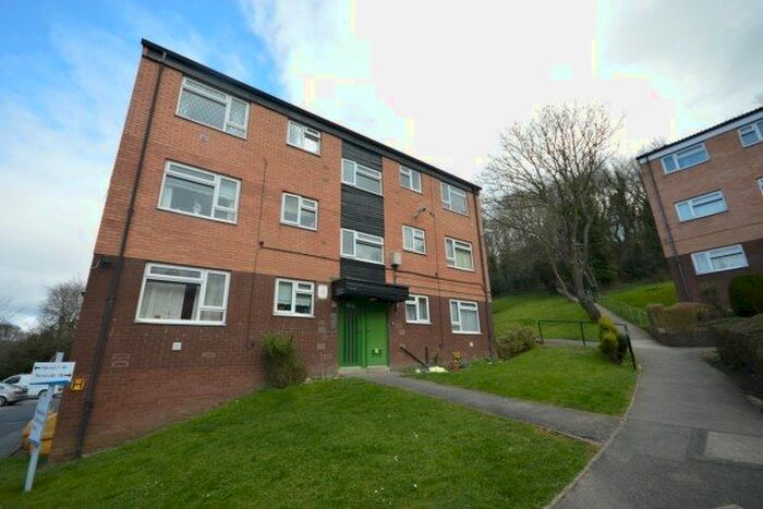 Studio To Rent In West View Lane, Sheffield, S17