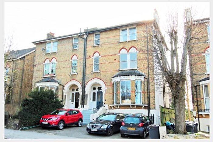 2 Bedroom Flat To Rent In St. Peters Road, Croydon, CR0