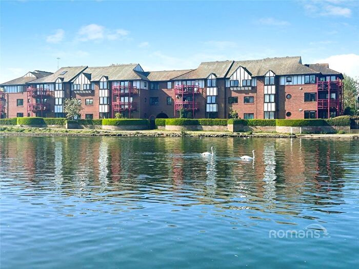 2 Bedroom Flat To Rent In Caversham Wharf, Waterman Place, Reading, RG1