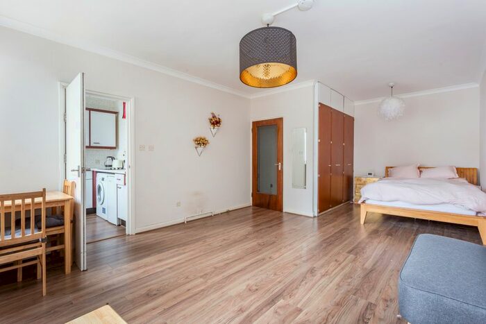 Studio To Rent In Ebury Street, Belgravia, London, SW1W