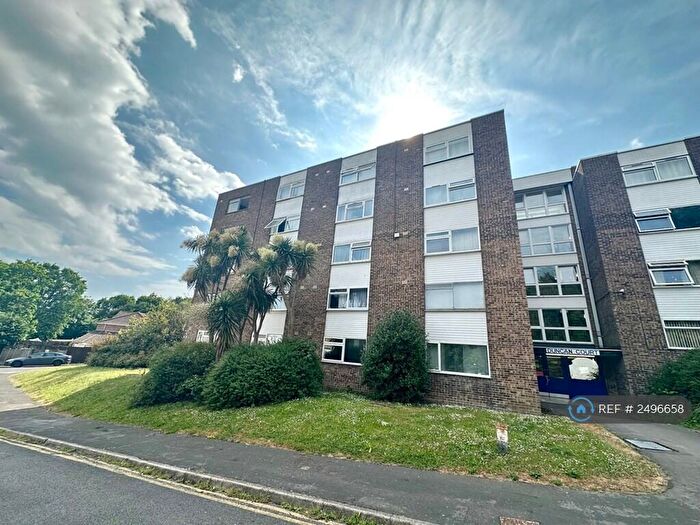 1 Bedroom Flat To Rent In Duncan Court, Southampton, SO19