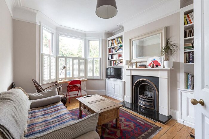 3 Bedroom Terraced House To Rent In Underhill Road, East Dulwich, London, SE22