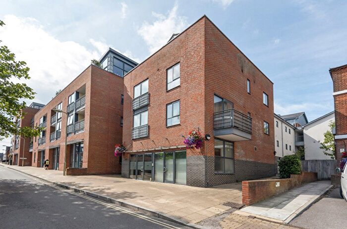 1 Bedroom Terraced House To Rent In Staple Gardens, Winchester, Hampshire, SO23