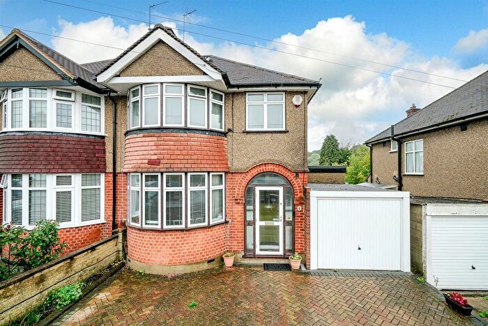 3 Bedroom Semi-detached House For Sale In Canterbury Way, Croxley Green, Rickmansworth, WD3