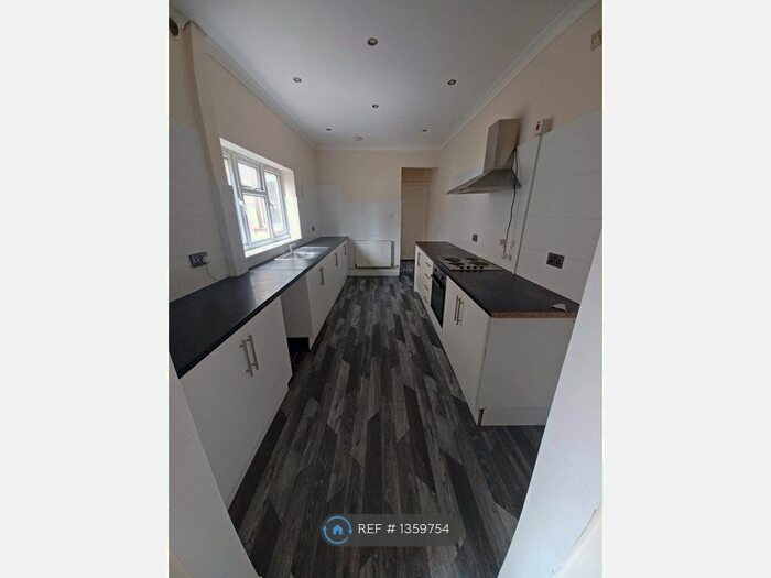 3 Bedroom Terraced House To Rent In Sidney Street, Cleethorpes, DN35