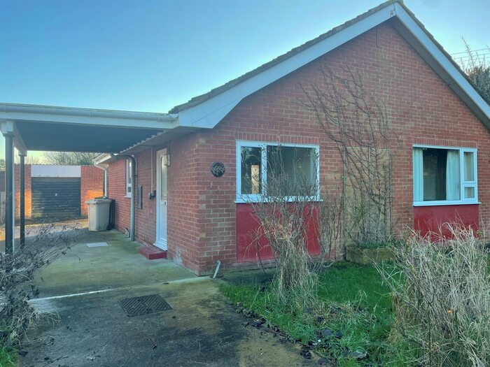 3 Bedroom Bungalow For Sale In Chapel Lane, North Cockerington, Louth LN11