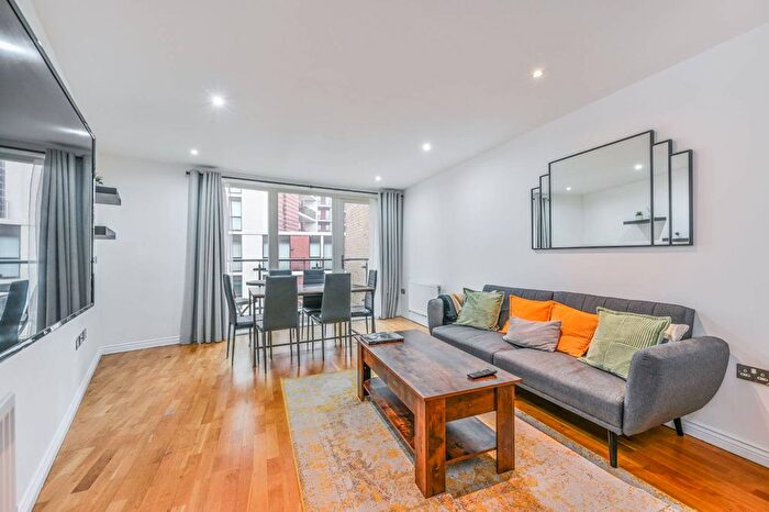 1 Bedroom Flat To Rent In Viridian Apartments, Nine Elms, London, SW8