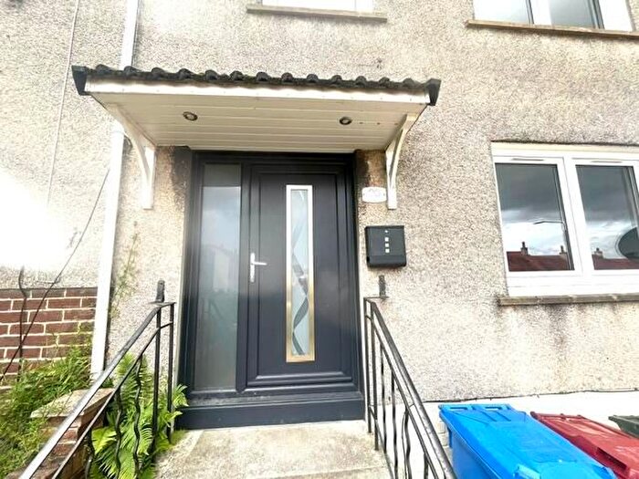 3 Bedroom Terraced House To Rent In Abercairney Crescent, Maddiston, Falkirk, FK2