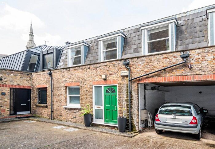 1 Bedroom Flat To Rent In Virginia Mews, Virginia Road, Shoreditch, London, E2
