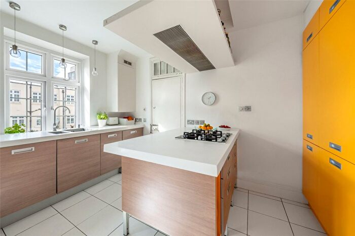 2 Bedroom Flat For Sale In Clifton Court, Northwick Terrace, St John's Wood, London, NW8