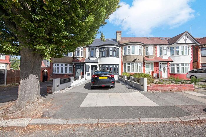 4 Bedroom Terraced House For Sale In Woodfield Drive, East Barnet, EN4
