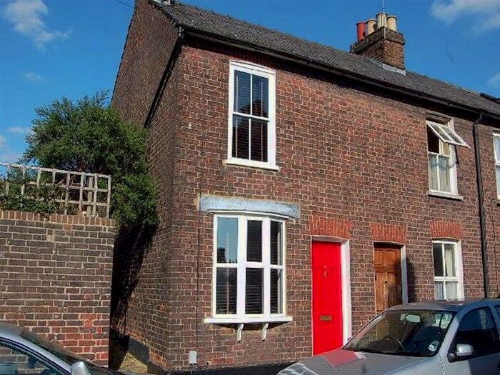 2 Bedroom House To Rent In Bedford Road, St Albans, AL1