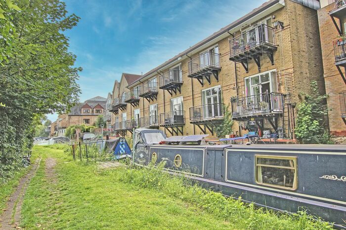 2 Bedroom Town House To Rent In Chandlers Wharf, St. Neots PE19