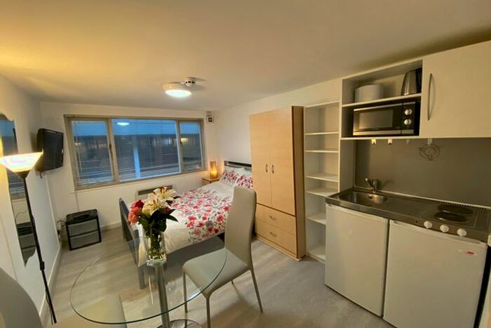 Studio To Rent In Cromwell Road, London, SW7