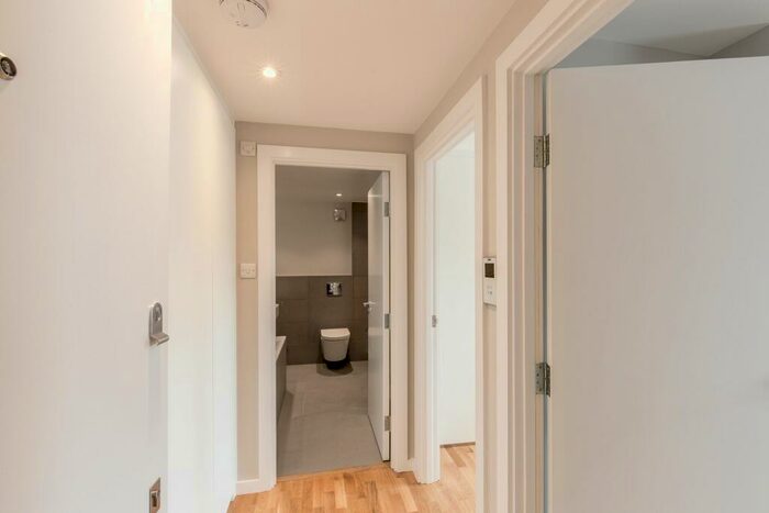 1 Bedroom Ground Flat To Rent In Cobbett Close, EN3